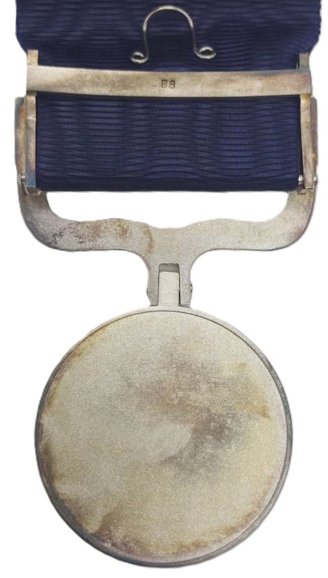 Dark  Blue Ribbon Medal of Honor awarded in 2006.jpg