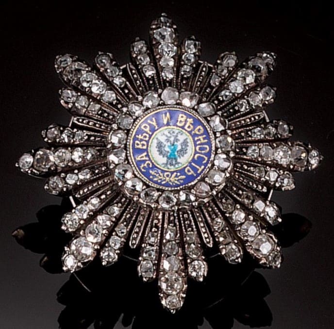 diameter 3cm, Fake Miniature diamond star-brooch.jpg
