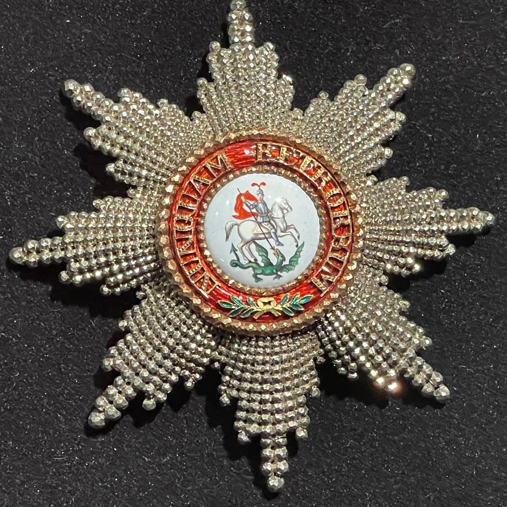 diamond-cut breast star Hannover Order of Saint George.jpg