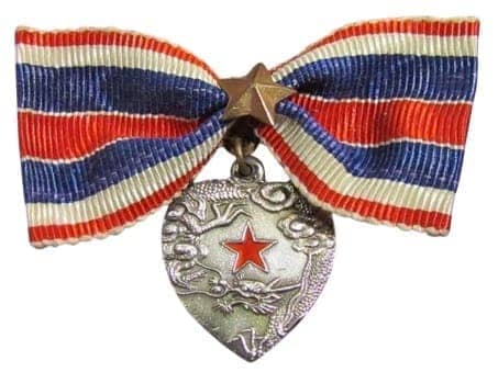 Doujinkai Red  Star Badge 同仁会紅星章.jpg