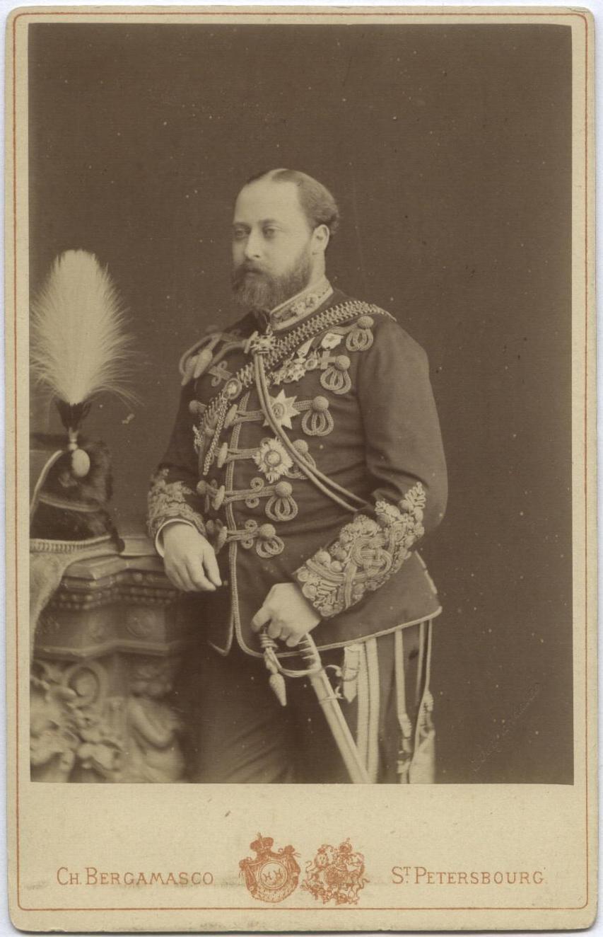 Edward VII’s Breast Star of St. Andrew Order.jpg