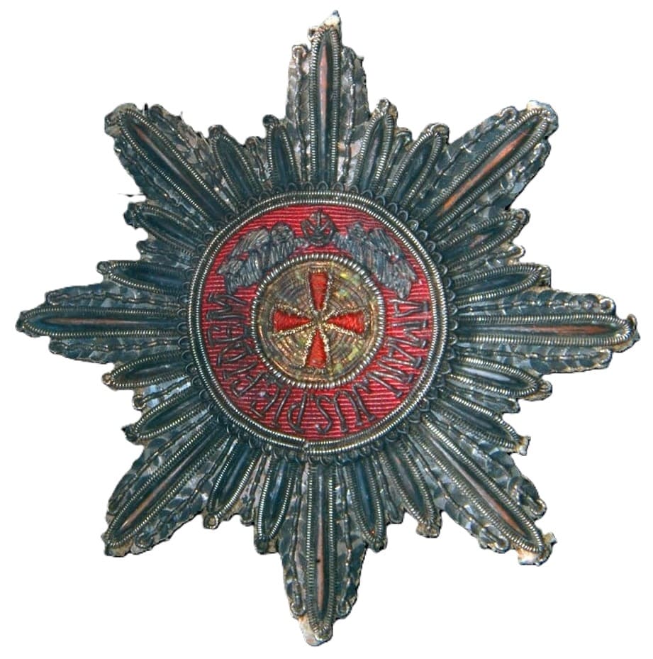 Eembroidered breast star of Saint Anna order.jpg