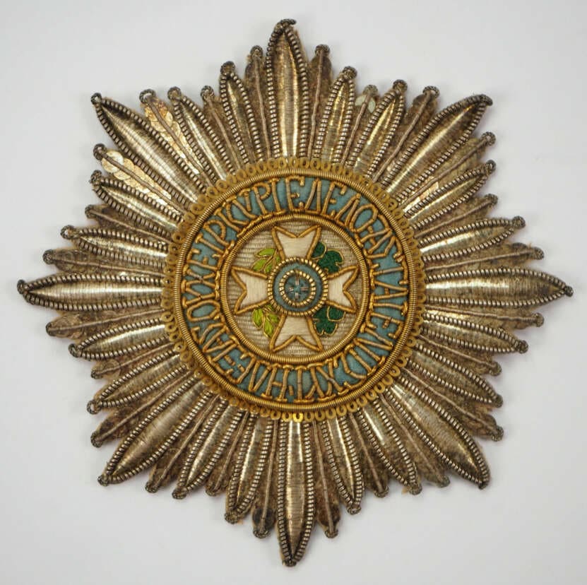 Embroidered breast star of the order of the Redeemer made by Lemaitre.jpg