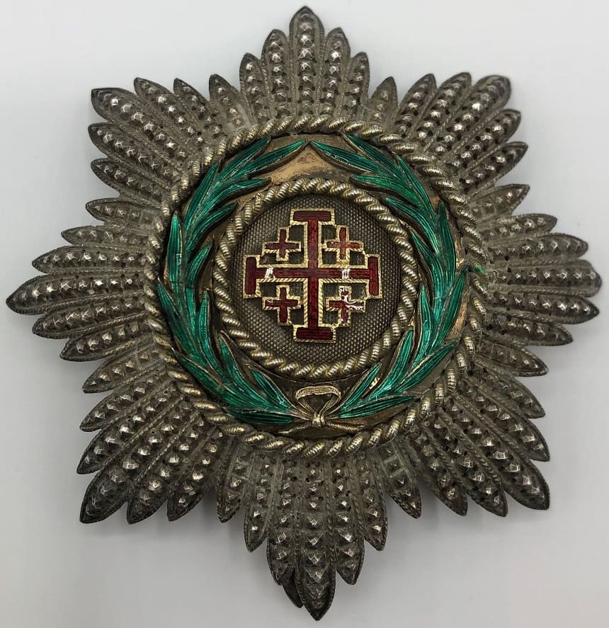 Equestrian Order of the Holy Sepulchre breast star копия.jpg