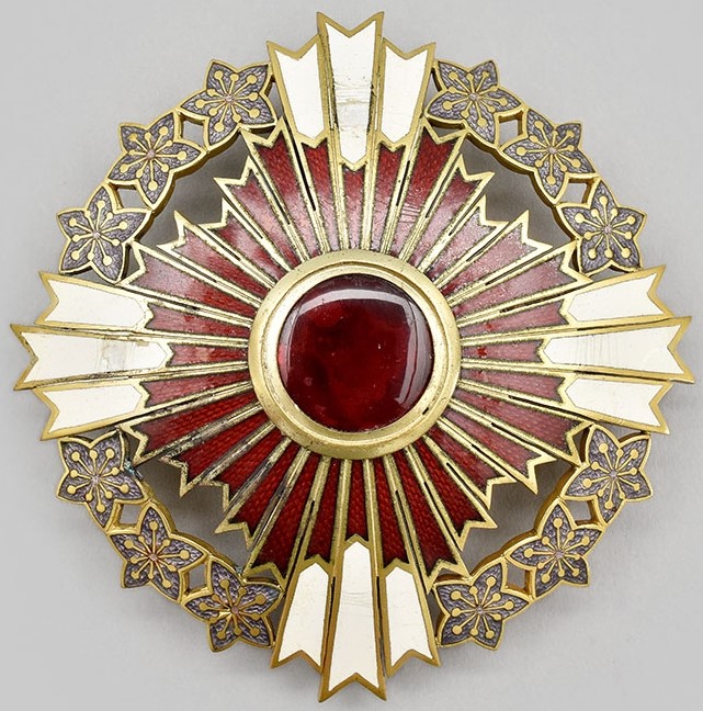 European replica  of the Order of the  Paulownia  Flowers.jpg