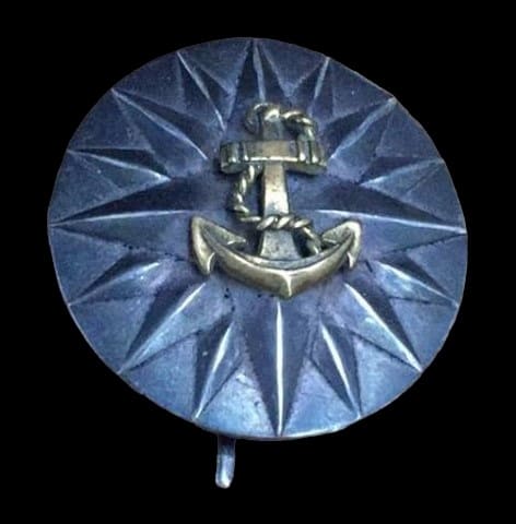 Fake 1st Type Naval Academy Graduation Badge.jpg