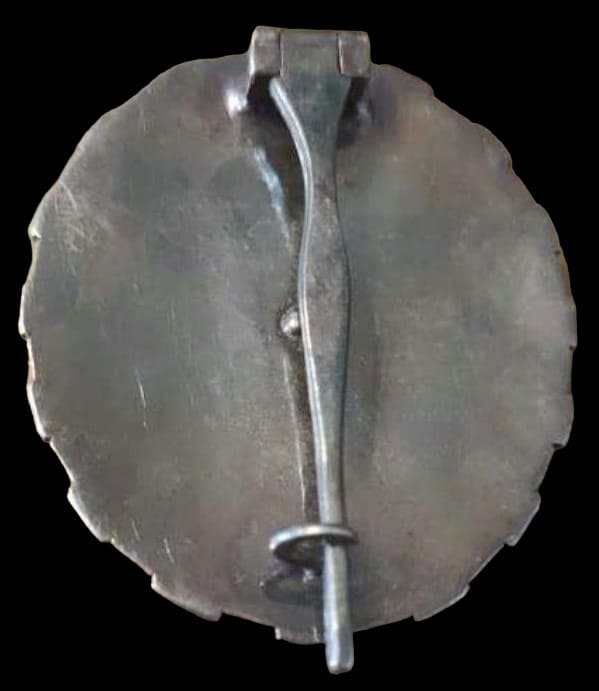 Fake 2nd  Type Naval Academy Graduation Badge.jpg