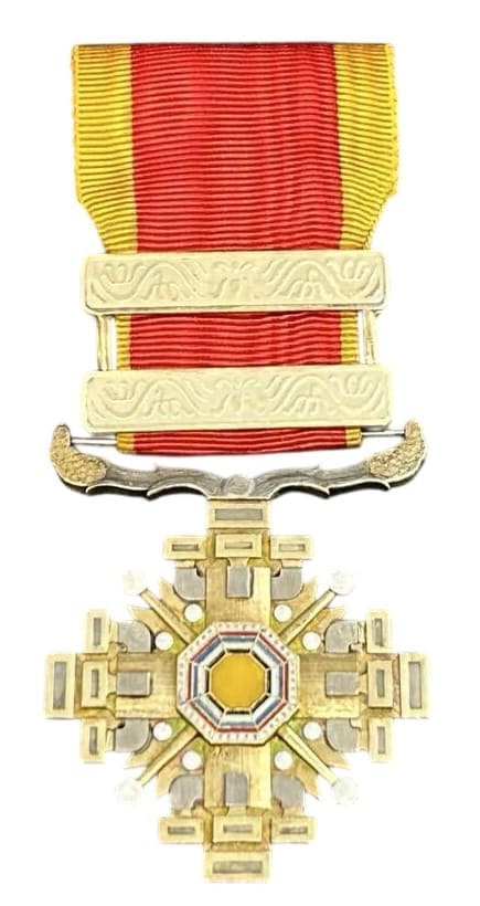 fake 4th class Pillars of the State order.jpg