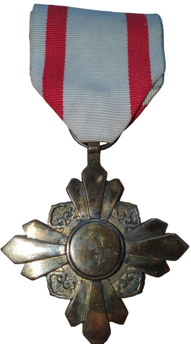 Fake 7th class Auspicious Clouds order.jpg