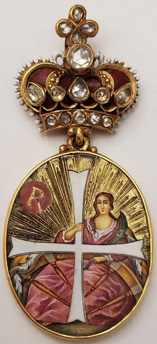 Fake  à la official's medallion of St.Catherine order with Crown.jpg