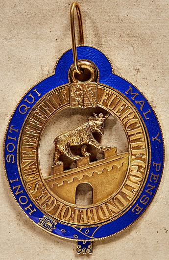 Fake  Anhalt order of Albrecht the Bear.jpg