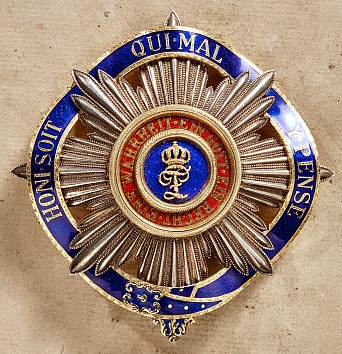 Fake breast star of the House and Merit Order of Duke Peter Frederick Louis  combined with the Garter.jpg