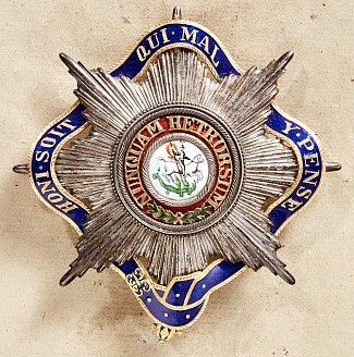 Fake breast star order of St. George (Hanover) combined with the Garter.jpg