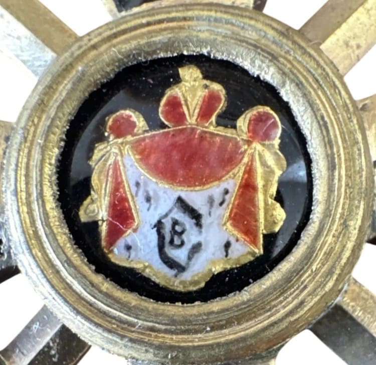 Fake bronze Eduard  ВД-marked 3rd class order of Saint Vladimir with swords.jpg