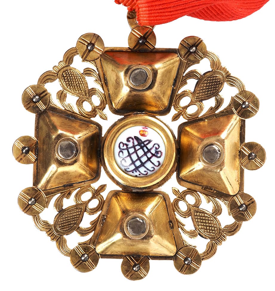 Fake Early Order  of St.Anna of  Holstein (Pavel) type.jpg