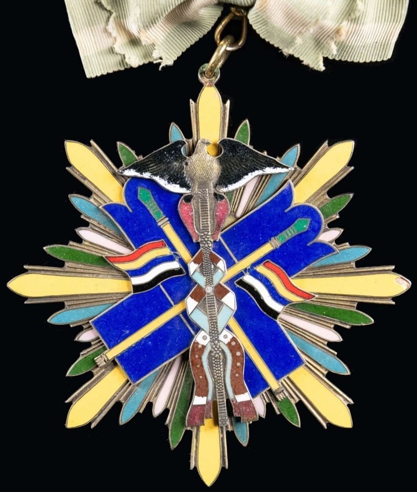 Fake Gold Kite order 1st class.jpg