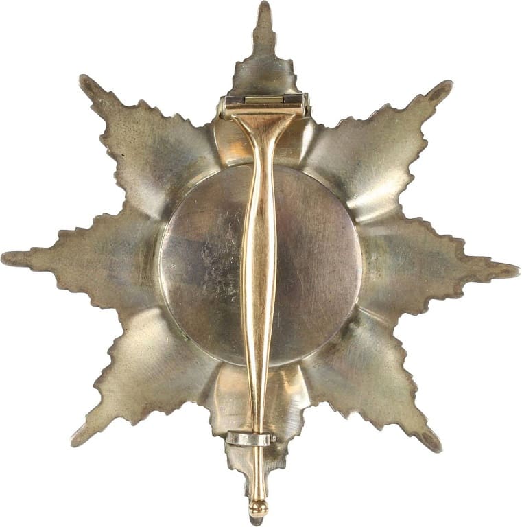 Fake Hannover Order of Saint  George breast star.jpg