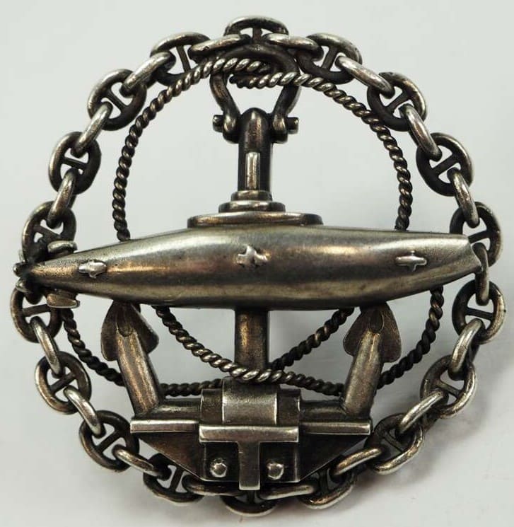 Fake Imperial Russian Navy Officers' Submarine Class Graduation Badge.jpeg