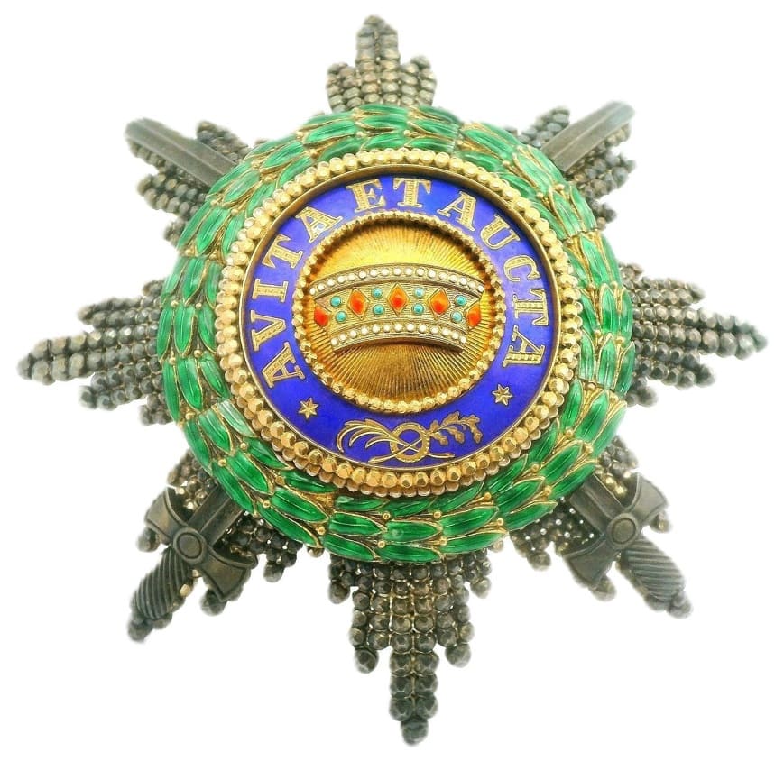 Fake Iron Crown order diamond-cut breast star with war decoration.jpg