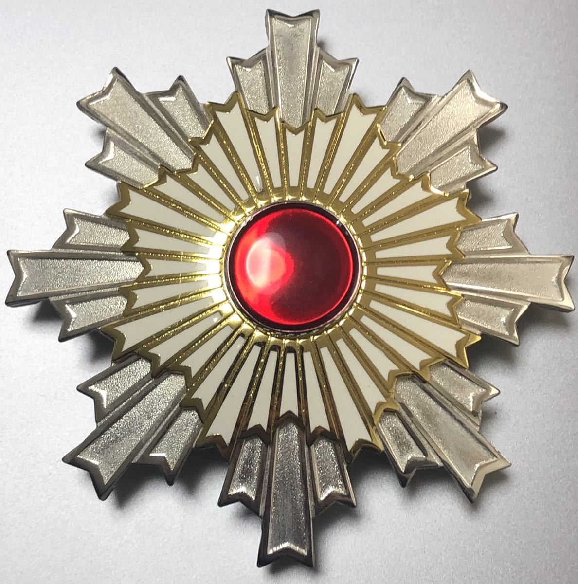 Fake Japanese Rising Sun Order.jpg