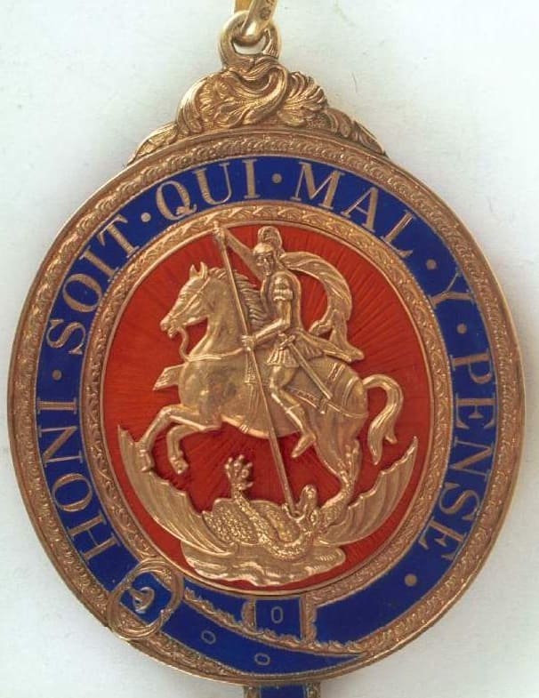 Fake Medallion with Imperial Russian Order.jpg