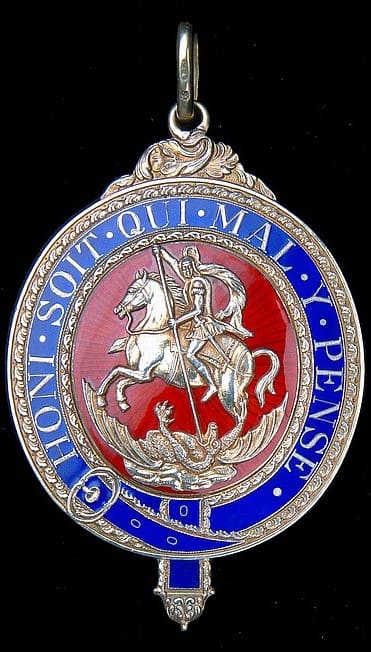 Fake Medallion  with Imperial Russian Order of Saint Andrew.jpg