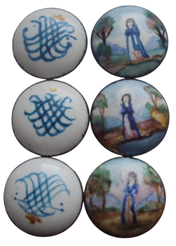 Fake medallions of Saint Anna order.jpg