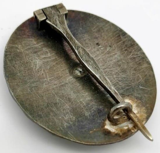 Fake  Naval Badge.jpg