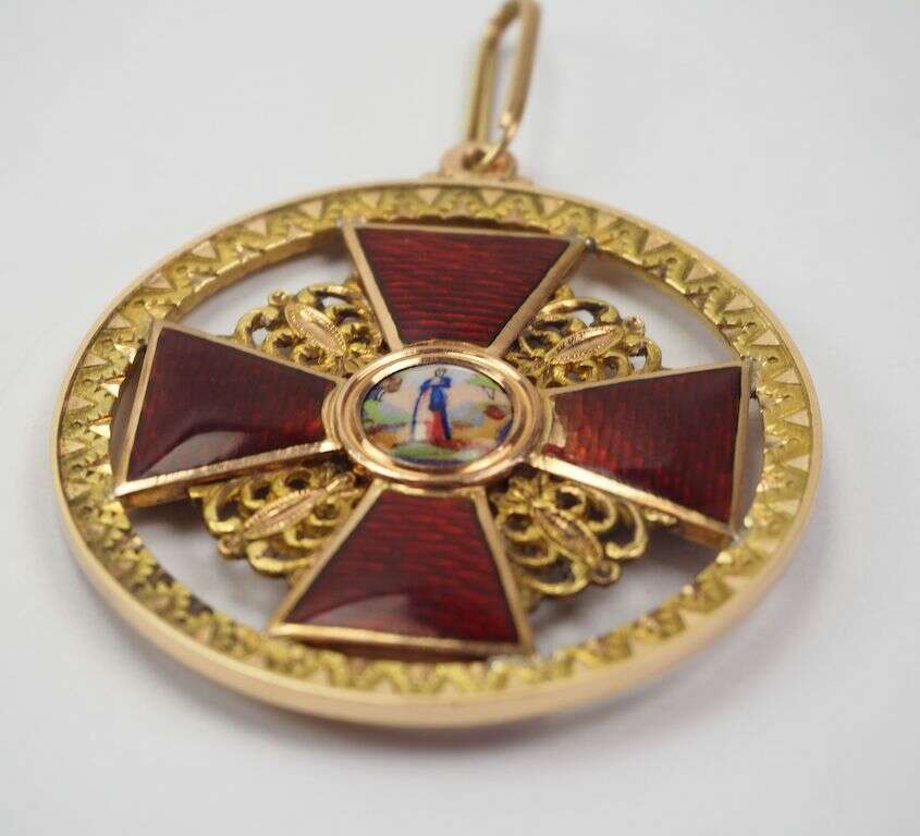 fake official’s  badge of  St.Anna order.jpeg