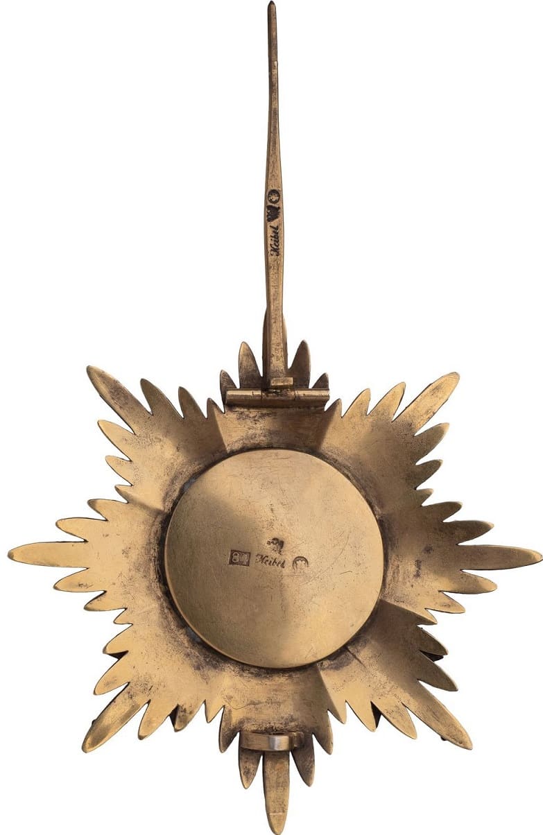 Fake  Order of Alexander Nevsky Breast star.jpg