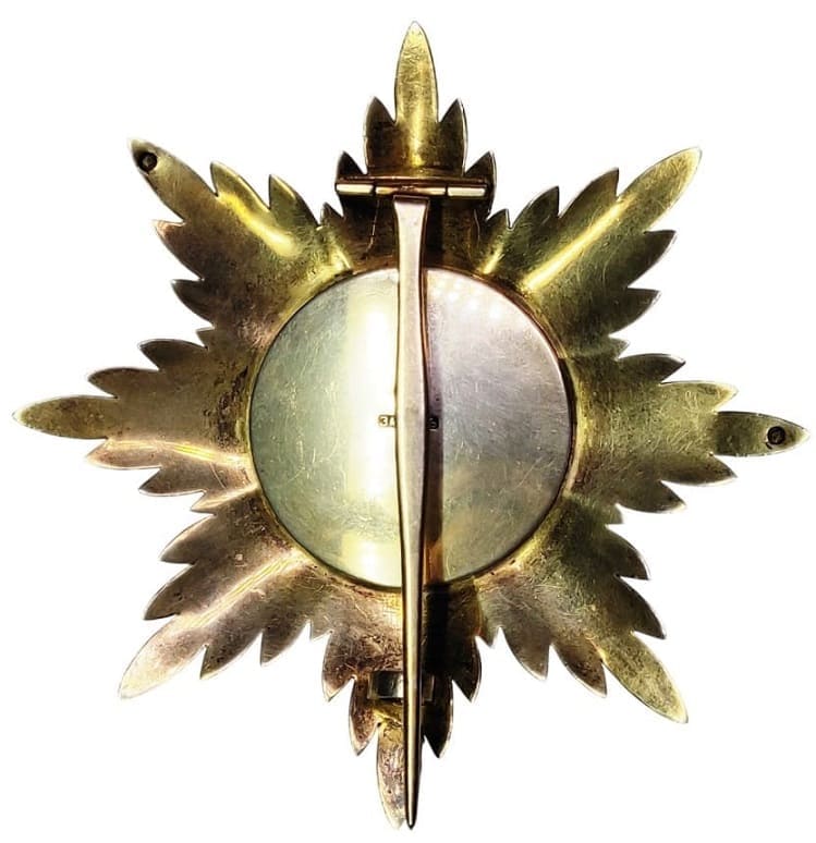 Fake Order of  Saint Stanislaus breast star.jpeg