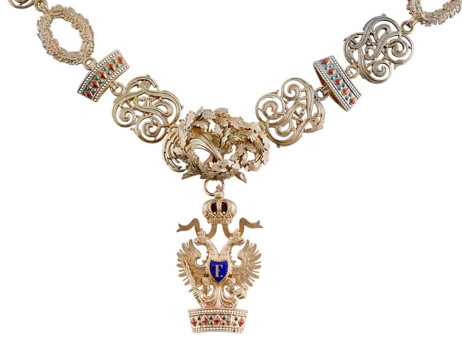 Fake order of  the Iron Crown collar.jpg