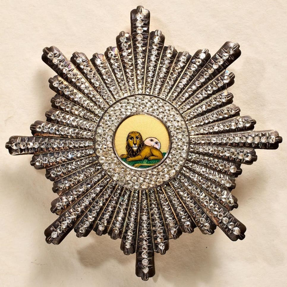 Fake Order of the Lion and Sun breast star.jpg