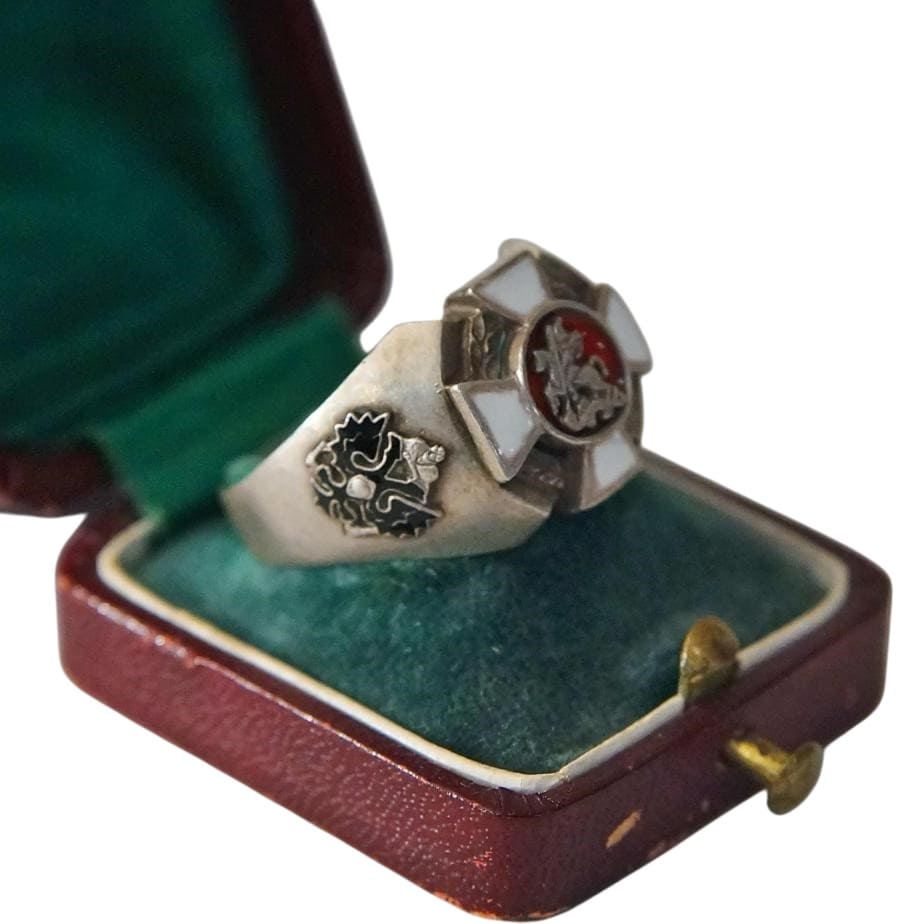 Fake Ring with the Order of St. George made by Fabergé.jpg