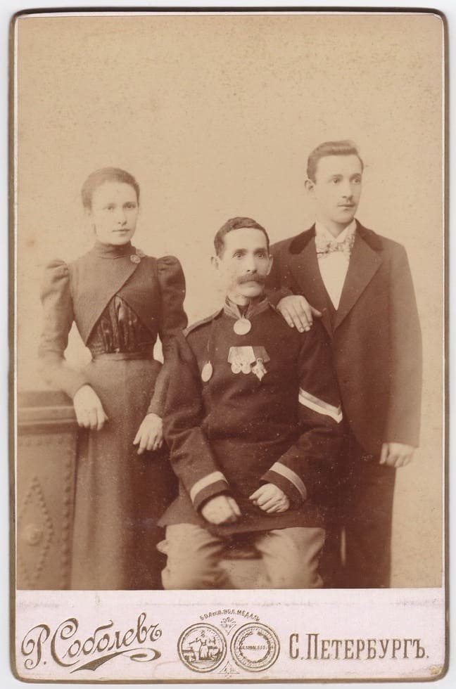 Family photo with cavalier of 5th class  order.jpeg