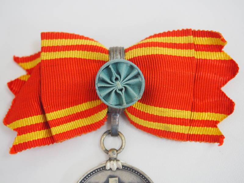 Female version of  the medal.jpg