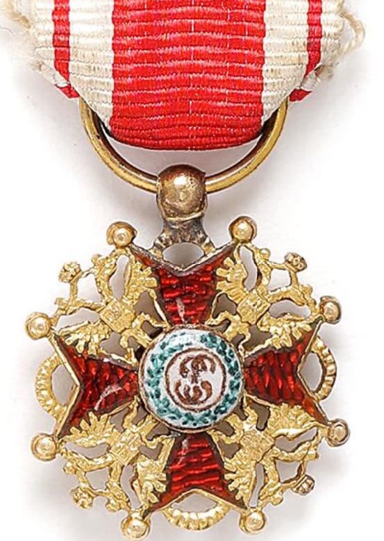 Фрачный знак ордена Святого Станислава.jpg