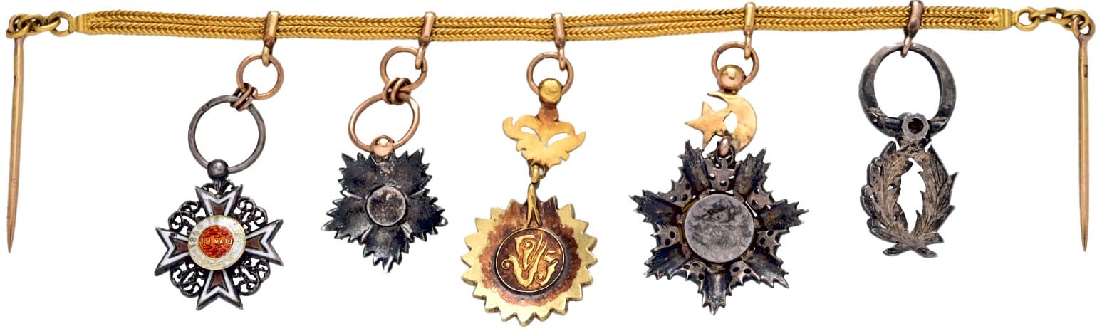 French-made chain of  five miniatures.jpg