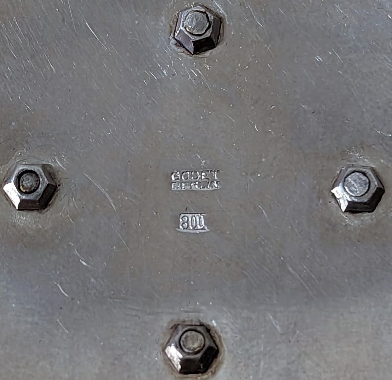 Godet marks.jpg