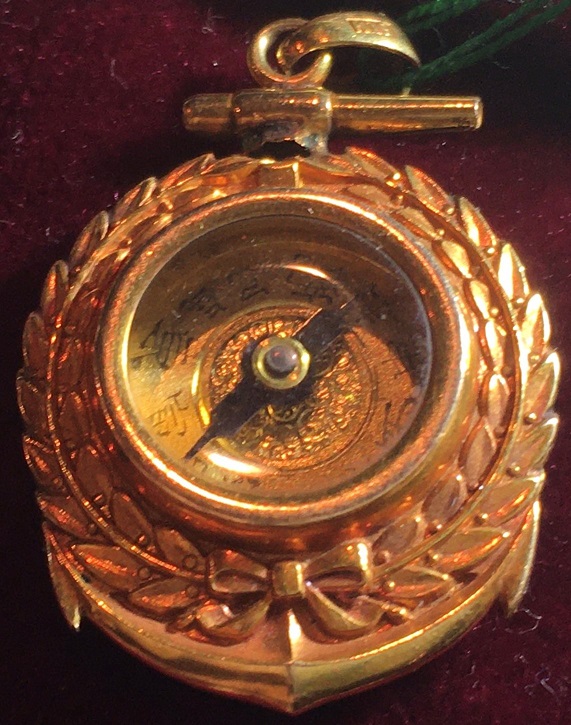 Gold Russia Conquest Triumphal Return Commemorative Pendant with Compass.jpg