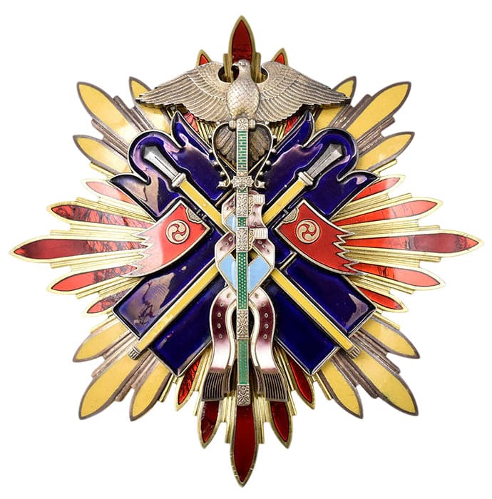 Golden  Kite Order Breast Star from the Showa era.jpg