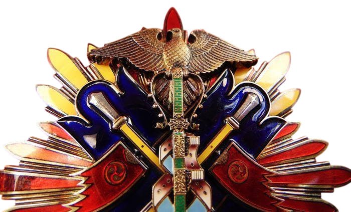 Golden Kite Order Breast  Star from the Showa era.jpg