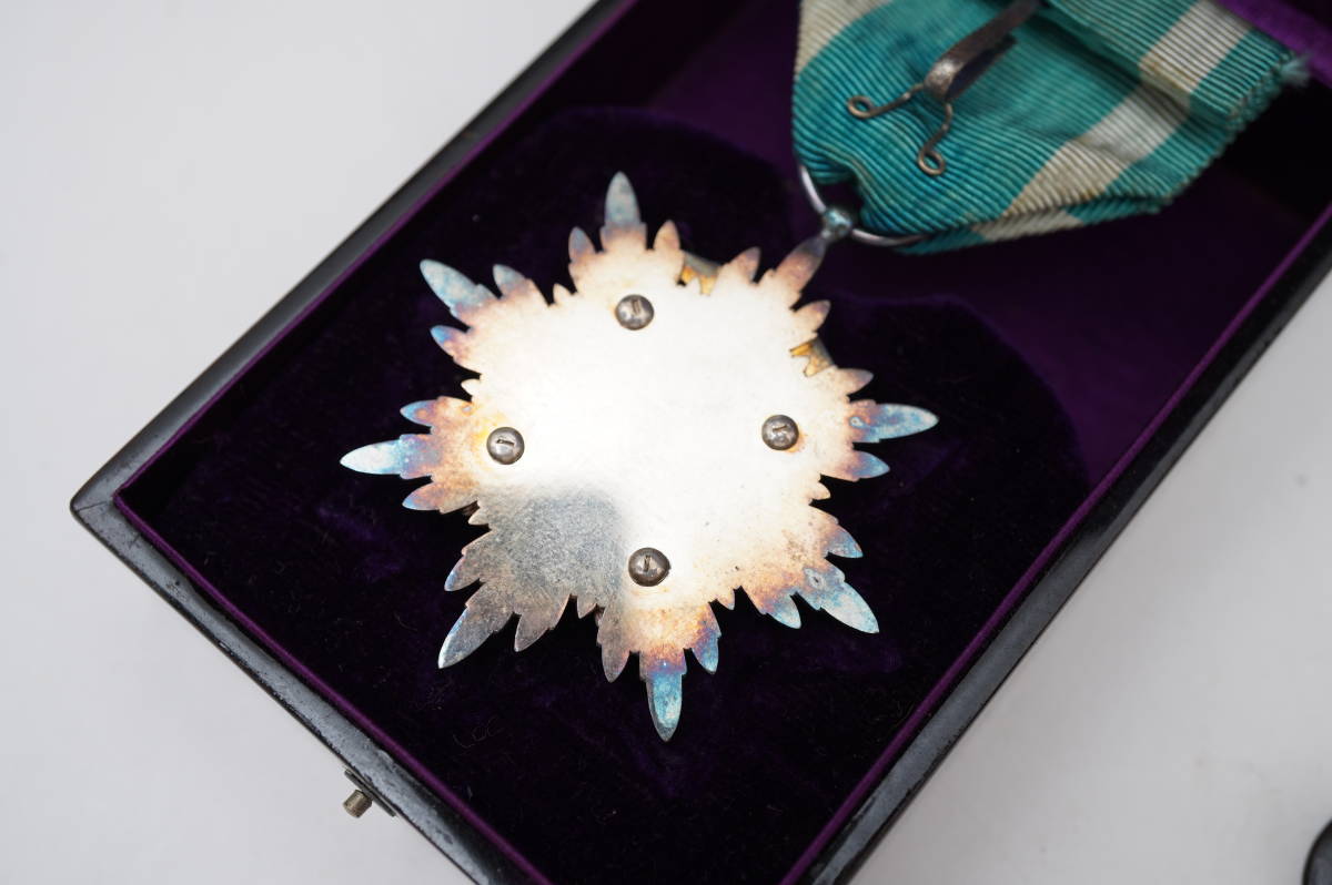 Golden Kite Order  for Russo-Japanese War.jpg