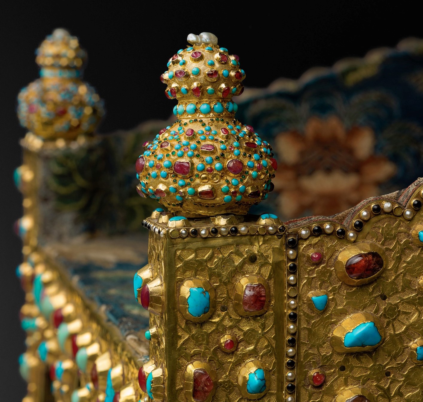 Golden throne of Russian Tsar..jpg