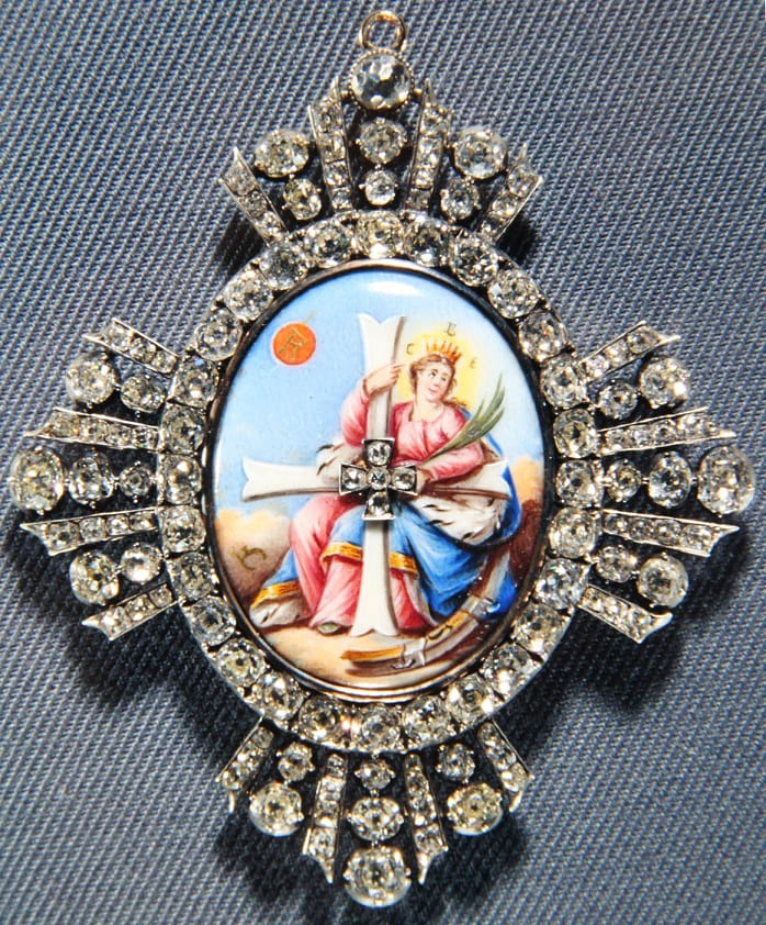 Grand Cross of the Order of Saint Catherine from Royal Danish Collection.jpg