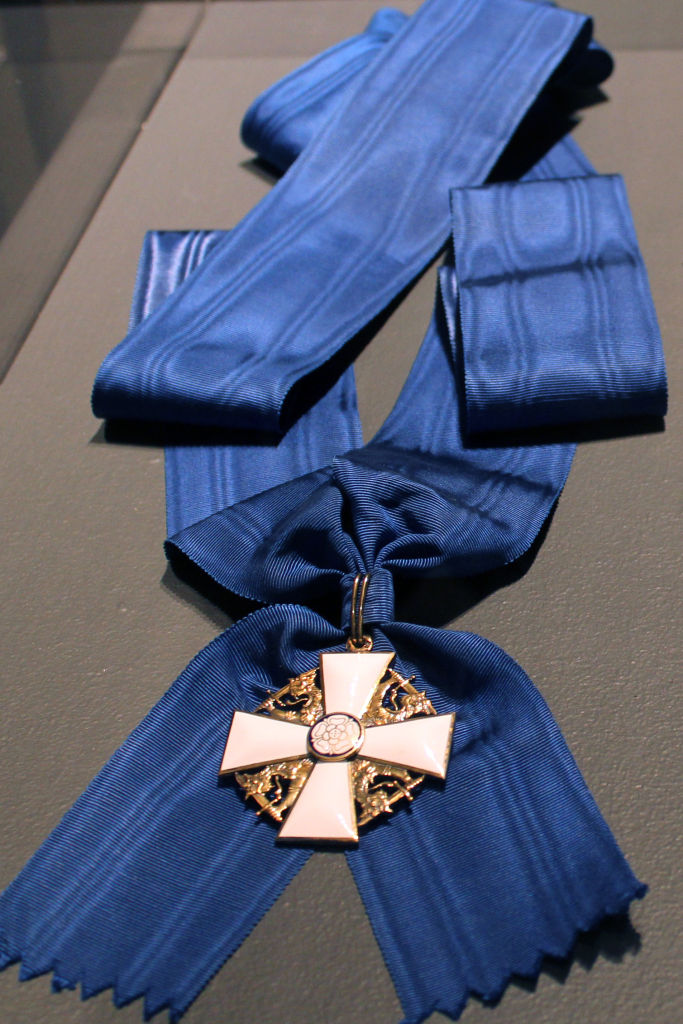 Grand Cross with Collar of the Order of the White Rose (1982).jpg