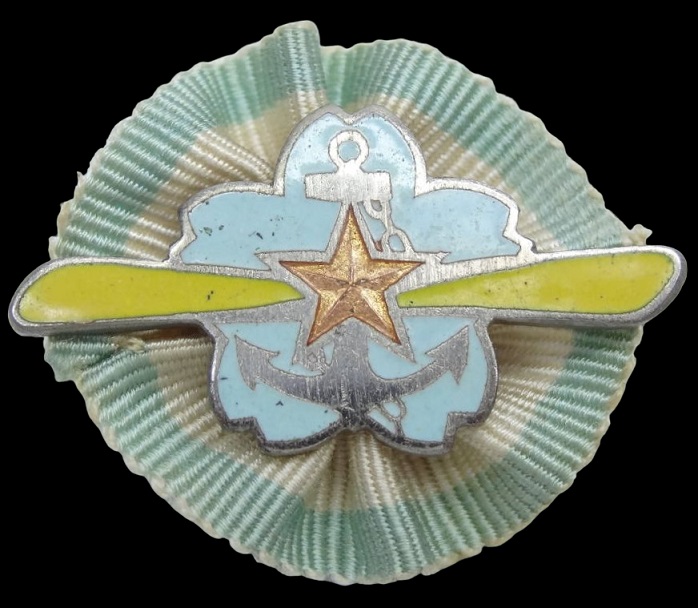 Greater Japan Aviation Women's Association Special Member's Badge.jpg