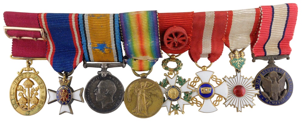 Group of miniatures with Rising Sun order.jpg