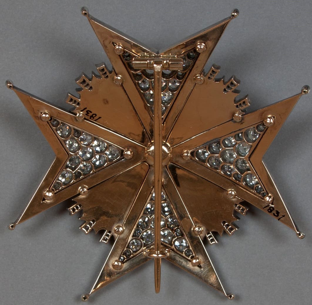 Gustaf VI's Diamond Breast Star of the Royal  Order of the Polar Star.jpg