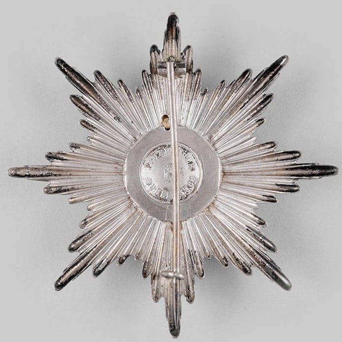 Hannover  Order of Saint George Breast Star made by Paul Meybauer, Berlin.jpg
